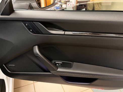 Used 2024 Porsche 911 Carrera T image 16