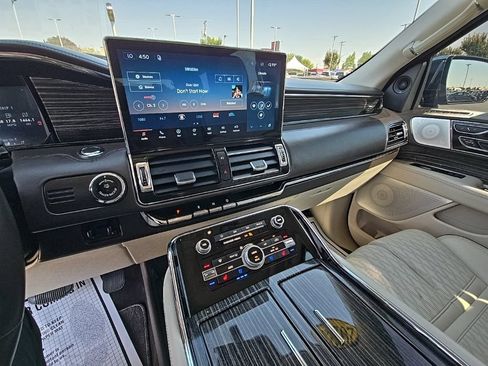 Used 2023 Lincoln Navigator Black Label AWD/4WD image 15