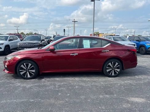Used 2022 Nissan Altima 2.5 SV w/ SV Premium Package FWD image 4