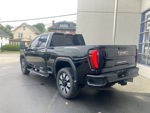Used 2024 GMC Sierra 3500 Denali AWD/4WD image 4