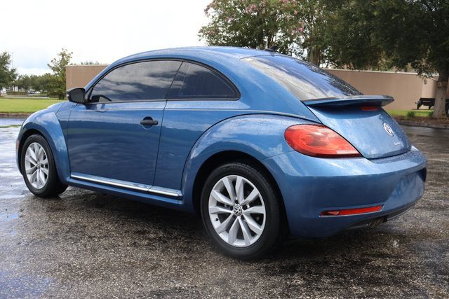 Used 2017 Volkswagen Beetle 1.8T Classic FWD image 6