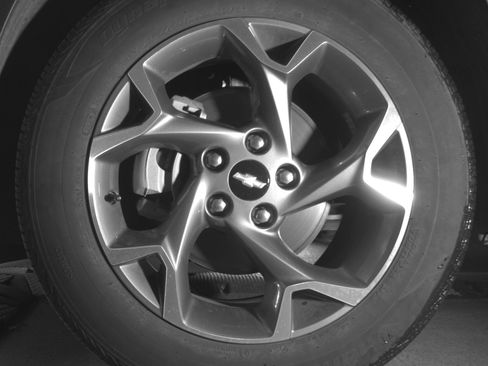 Used 2025 Chevrolet Trax LT FWD image 12