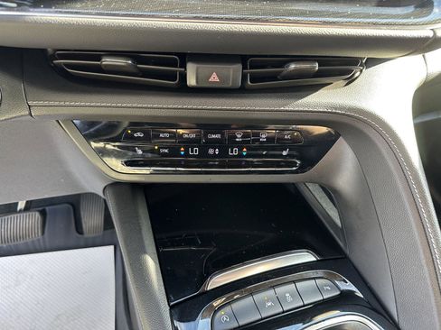 Used 2022 Buick Envision Preferred image 32