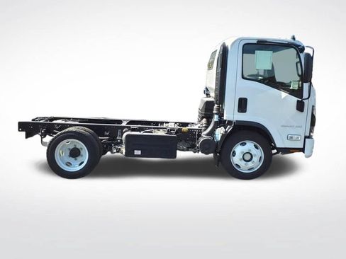 New 2025 Chevrolet Low Cab Forward 5500 XD RWD image 3