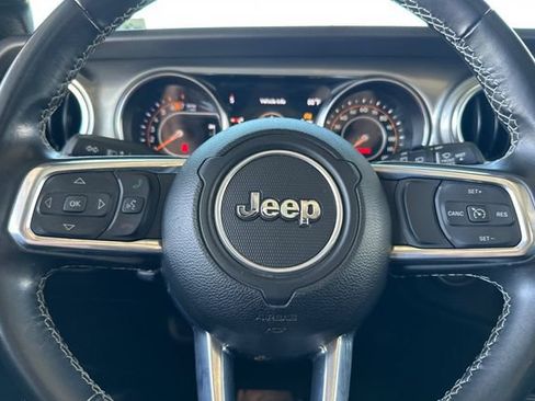 Used 2022 Jeep Wrangler Unlimited Sahara AWD/4WD image 23