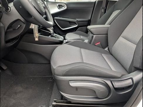 New 2025 Kia Soul LX w/ LX Technology Package image 7