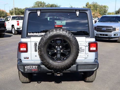 Used 2022 Jeep Wrangler Unlimited Sport image 7