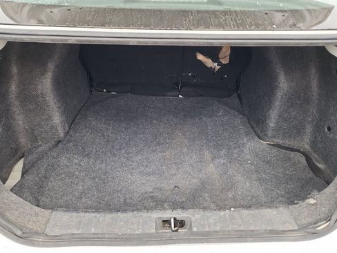 Used 2021 Nissan Versa S image 39