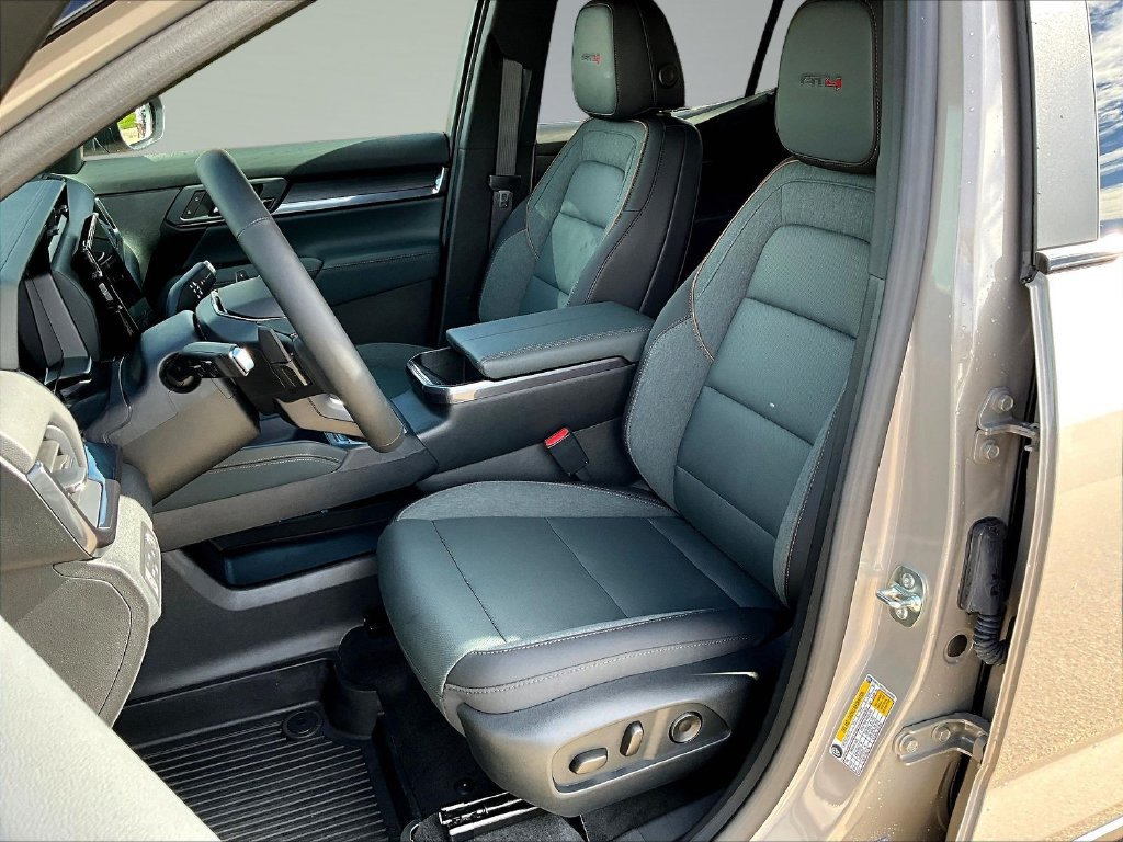 New 2027 GMC Terrain AT4 w/ Technology Package II AWD/4WD image 28