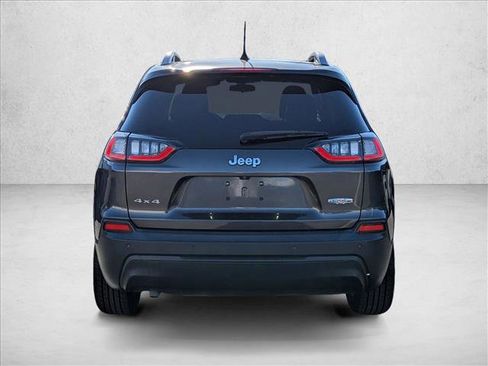 Used 2019 Jeep Cherokee Latitude Plus image 6