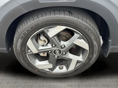 Certified 2024 Hyundai Venue Limited image 15