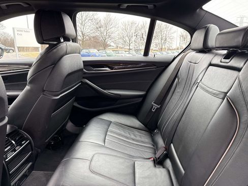 Used 2018 BMW 530i xDrive AWD/4WD image 12
