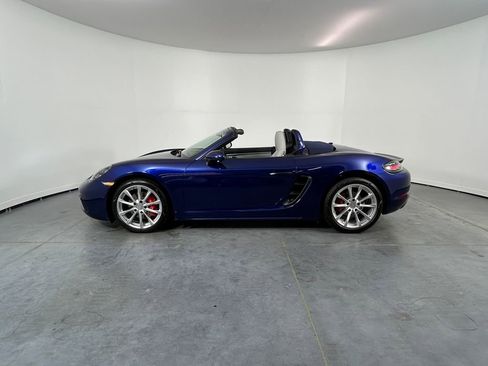 Used 2021 Porsche 718 Boxster S RWD image 2