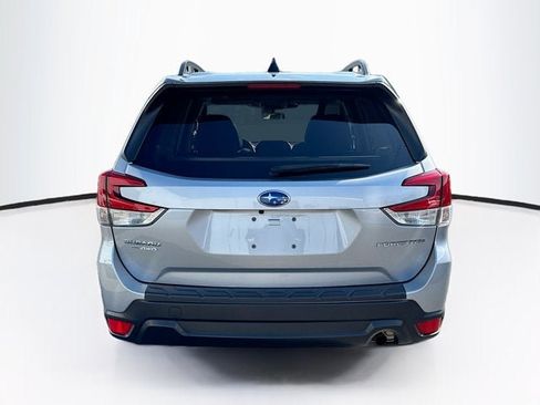 Used 2024 Subaru Forester Premium AWD/4WD image 6