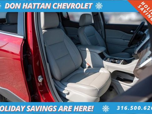 Used 2023 GMC Acadia SLT image 31