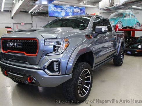 Used 2021 GMC Sierra 1500 SLT w/ SLT Premium Plus Package image 4