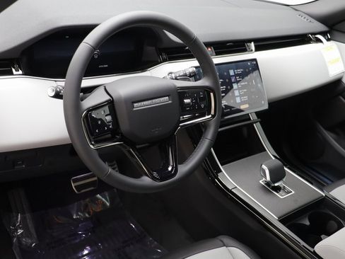 New 2026 Land Rover Range Rover Evoque Dynamic SE image 6