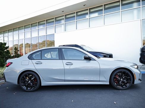 New 2026 BMW 330i Sedan w/ M Sport Package image 4