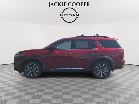 New 2026 Nissan Pathfinder Platinum FWD image 8