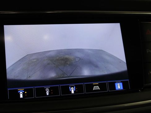 Used 2024 Buick Enclave Premium image 51