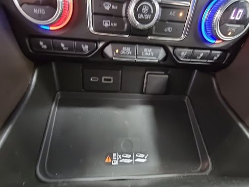 Used 2022 GMC Yukon XL SLT image 20