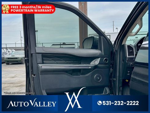 Used 2020 Ford Expedition Platinum image 12