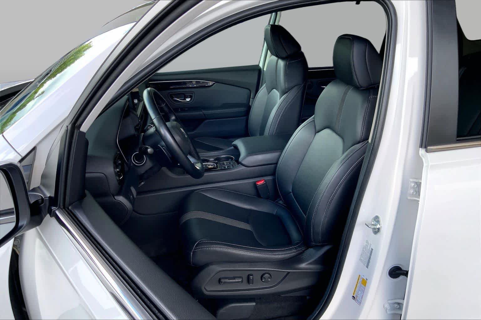 Used 2025 Honda Pilot EX-L image 8