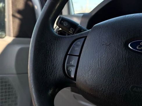 Used 2014 Ford E-250 and Econoline 250 image 12