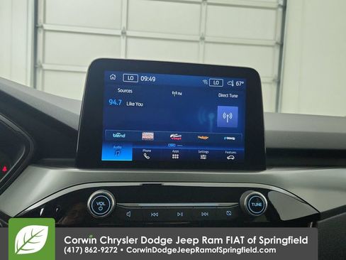 Used 2025 Ford Escape Active AWD/4WD image 23