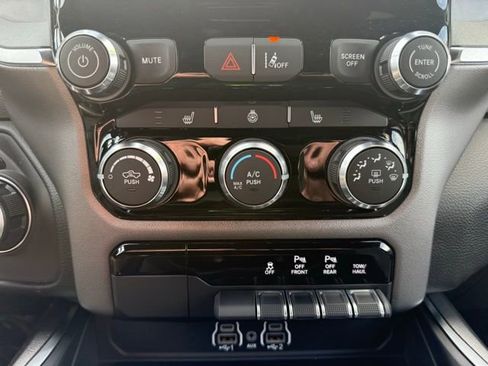 New 2026 RAM 1500 4x4 Crew Cab image 23