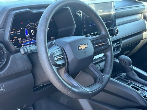 Used 2024 Chevrolet Colorado W/T w/ Technology Package image 9