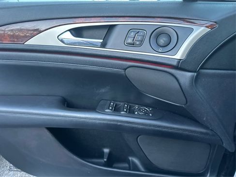 Used 2018 Lincoln MKZ Reserve w/ Climate Package image 28