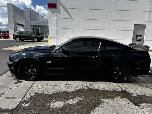 Used 2014 Ford Mustang GT Premium w/ Electronics Package RWD image 2