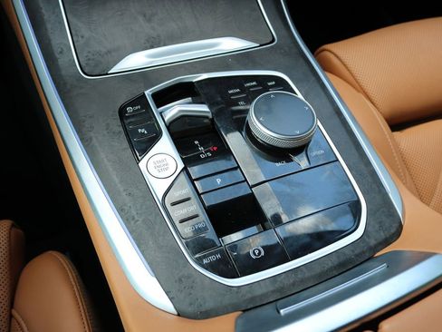 Used 2025 BMW X5 sDrive40i RWD image 26