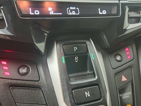 Used 2018 Honda Odyssey EX-L image 20