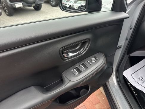 Certified 2024 Honda HR-V Sport image 13