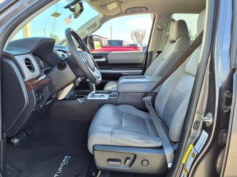 Used 2017 Toyota Tundra Limited image 18