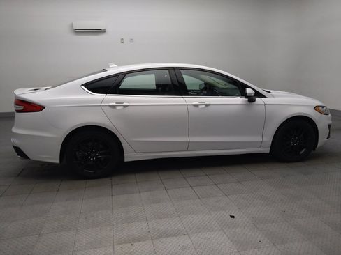 Used 2020 Ford Fusion SE w/ Equipment Group 151A FWD image 10