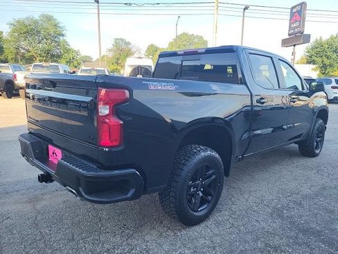 Used 2021 Chevrolet Silverado 1500 LT Trail Boss w/ Convenience Package II AWD/4WD image 6