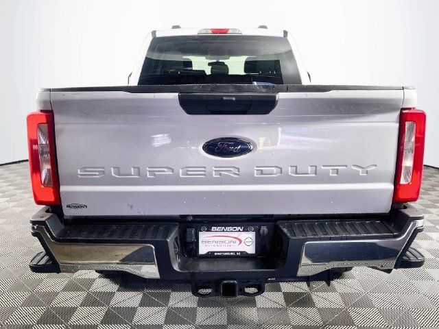 Used 2024 Ford F250 XLT AWD/4WD image 7