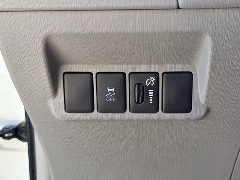 Used 2015 Toyota Prius V Three FWD image 43