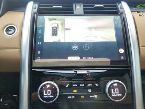Used 2023 Land Rover Discovery HSE R-Dynamic AWD/4WD image 52