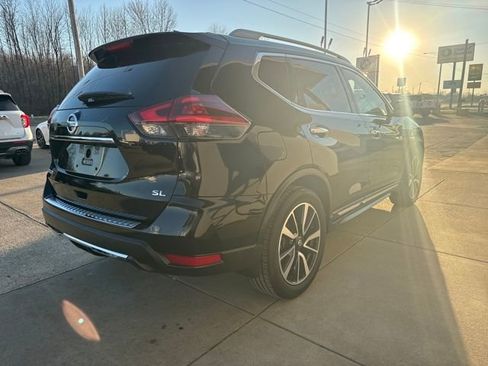 Used 2018 Nissan Rogue SL w/ Premium Package image 5
