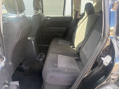 Used 2014 Jeep Compass Sport w/ Power Value Group FWD image 9