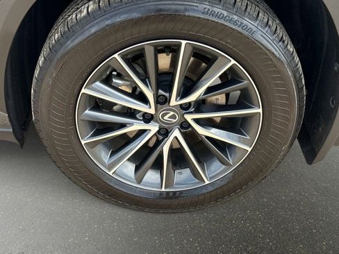 Used 2025 Lexus NX 350h AWD w/ Accessory Package (2T) image 10