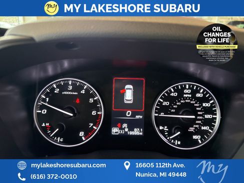 Certified 2025 Subaru Forester Premium AWD/4WD image 19