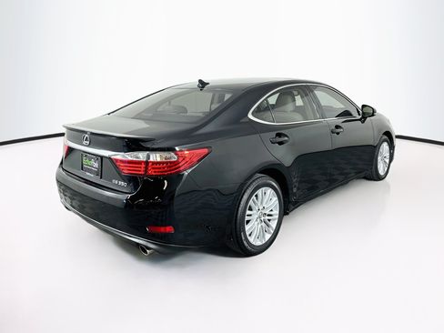 Used 2014 Lexus ES 350 w/ Luxury Package FWD image 9