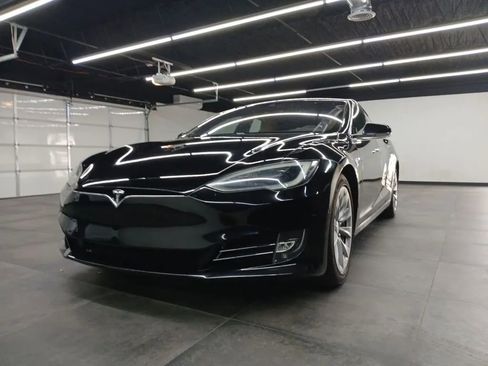 Used 2016 Tesla Model S 85D AWD/4WD image 32