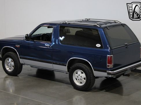 Used 1988 Chevrolet S10 Pickup 4WD image 14