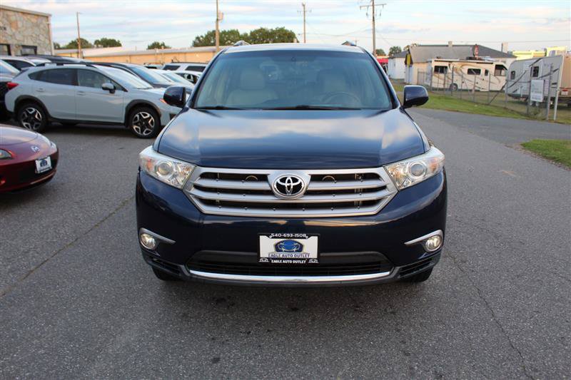 Used 2013 Toyota Highlander Limited FWD image 2